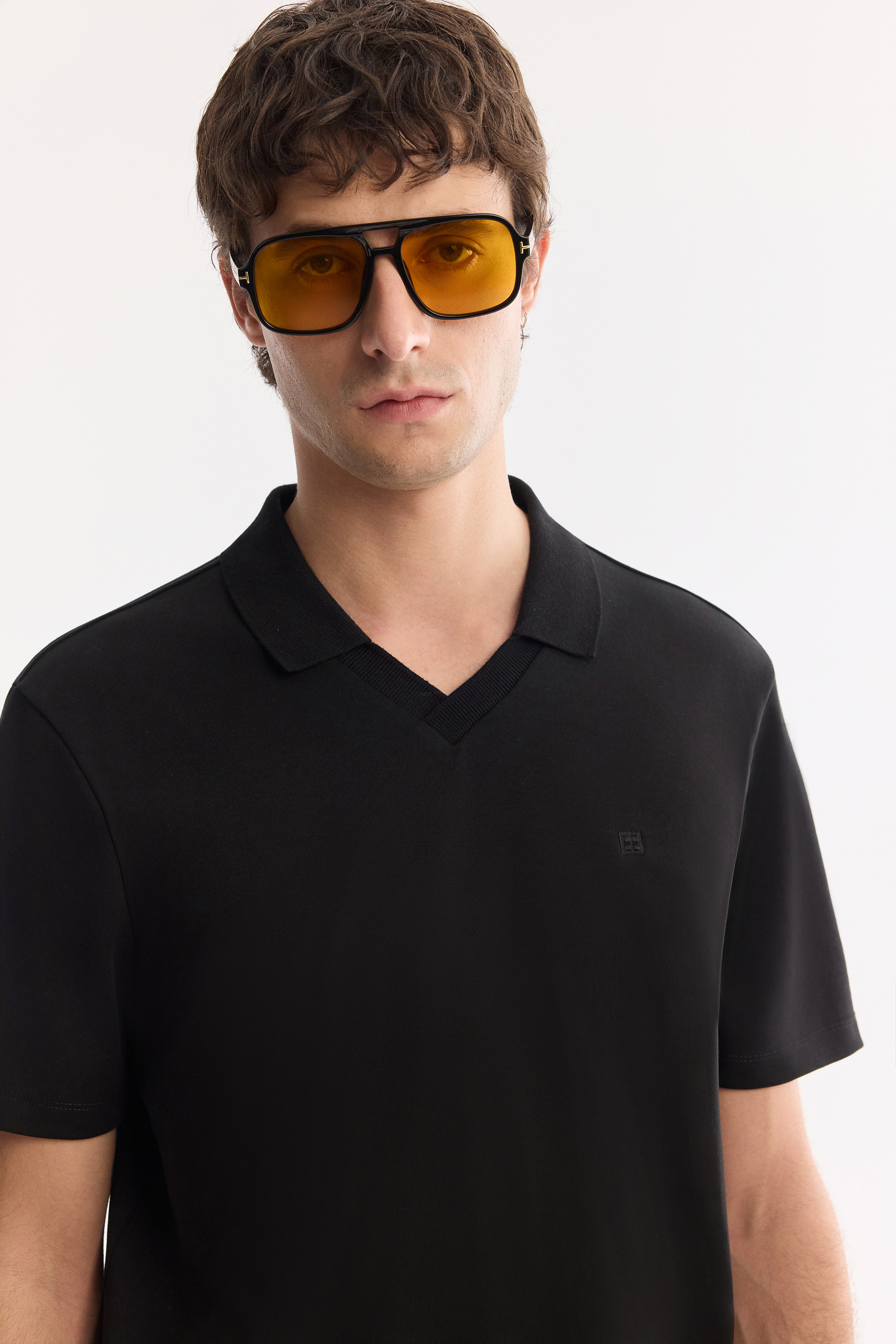 AVVA Siyah Pamuklu Kıvrılmaz Polo Yaka Düğmesiz Bi-Stretch T-Shirt görsel 2