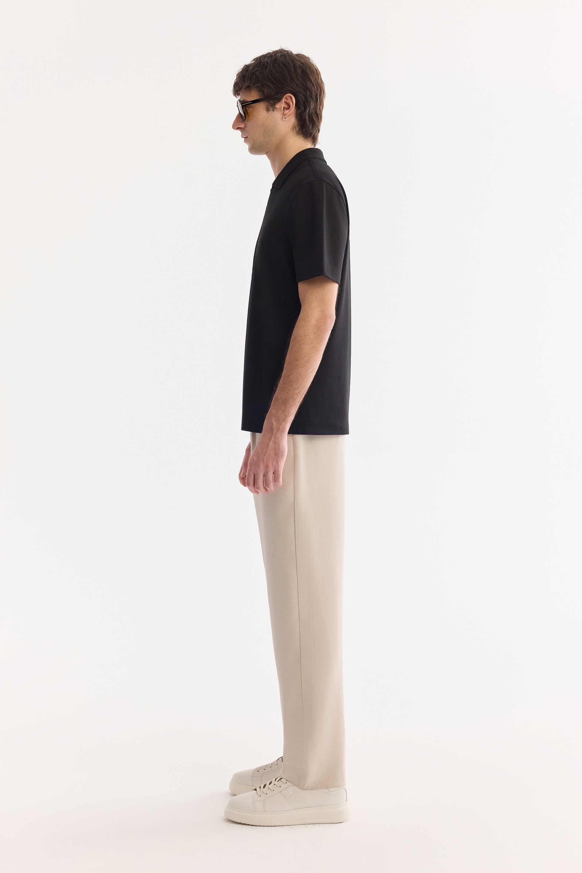 AVVA Siyah Pamuklu Kıvrılmaz Polo Yaka Düğmesiz Bi-Stretch T-Shirt görsel 3
