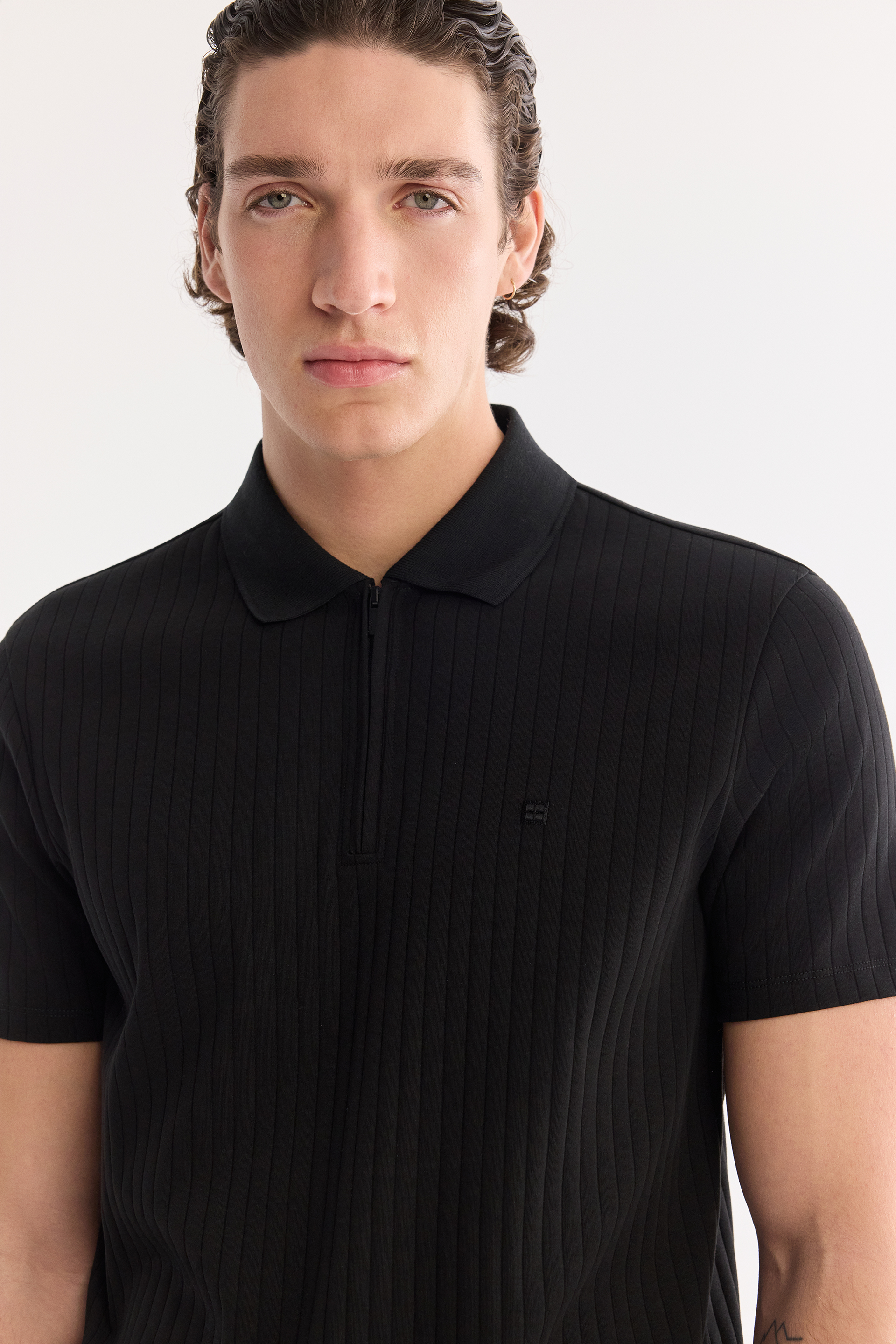 AVVA Siyah Kıvrılmaz Polo Yaka Fermuarlı %100 Pamuk T-Shirt görsel 2