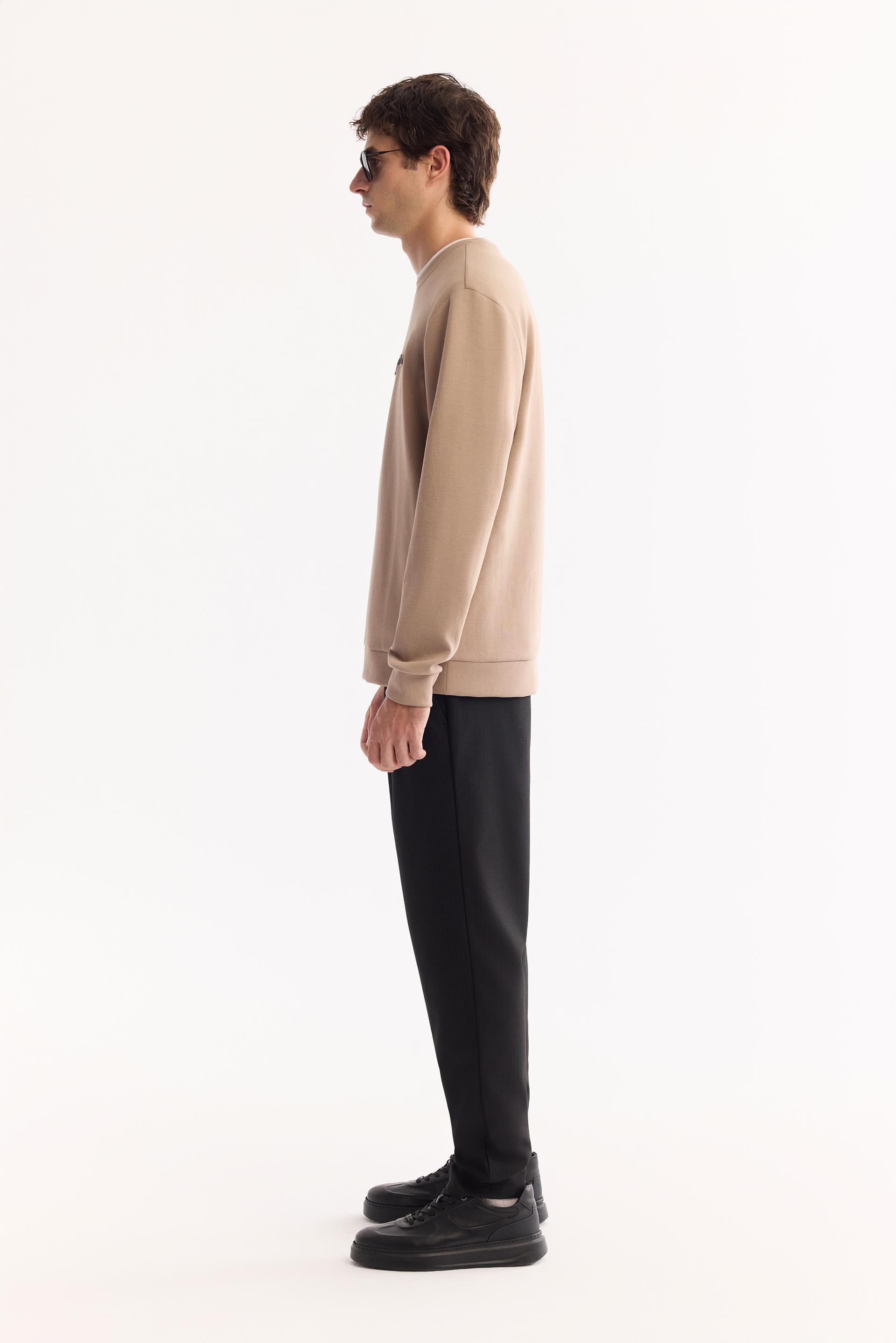 AVVA Vizon Bisiklet Yaka Kolay Ütülenen Bi-Stretch Baskılı Sweatshirt görsel 3