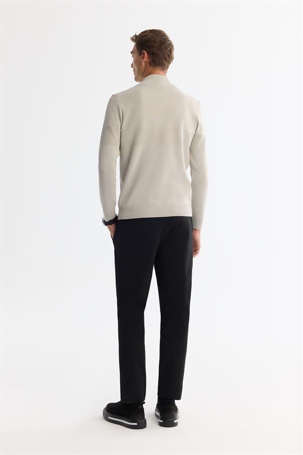 Açık Gri Fermuarlı Dik Yaka Önü Doku Detaylı Triko Kazak