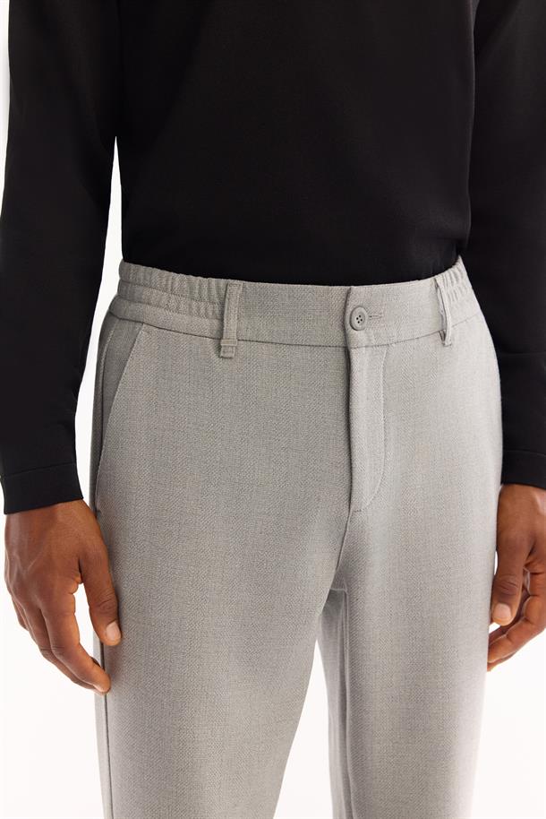 Açık Gri Yanı Lastikli Kolay Ütülenen Pantolon