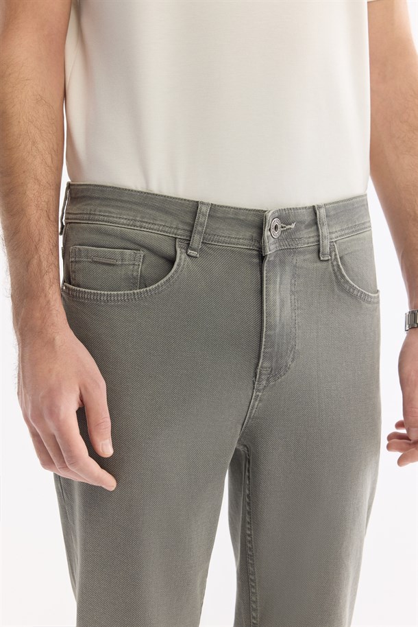 Açık Haki Klasik Bel Eskitme Yıkamalı Pamuklu Jean Pantolon