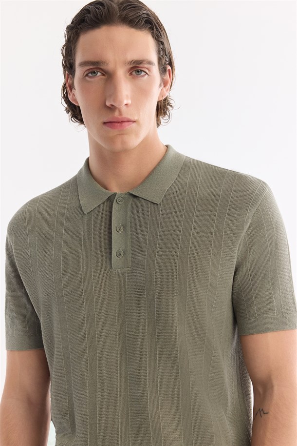 Açık Haki Polo Yaka Düğmeli Keten Karışımlı Triko T-Shirt