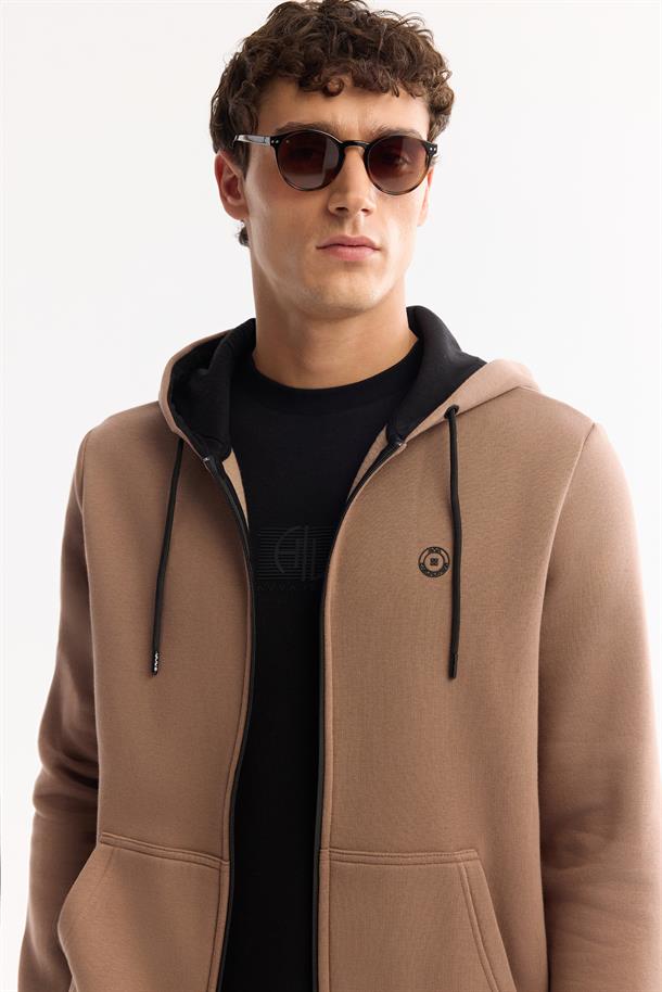 Açık Kahverengi Kapüşonlu 3 İplik Şardonlu Fermuarlı Sweatshirt