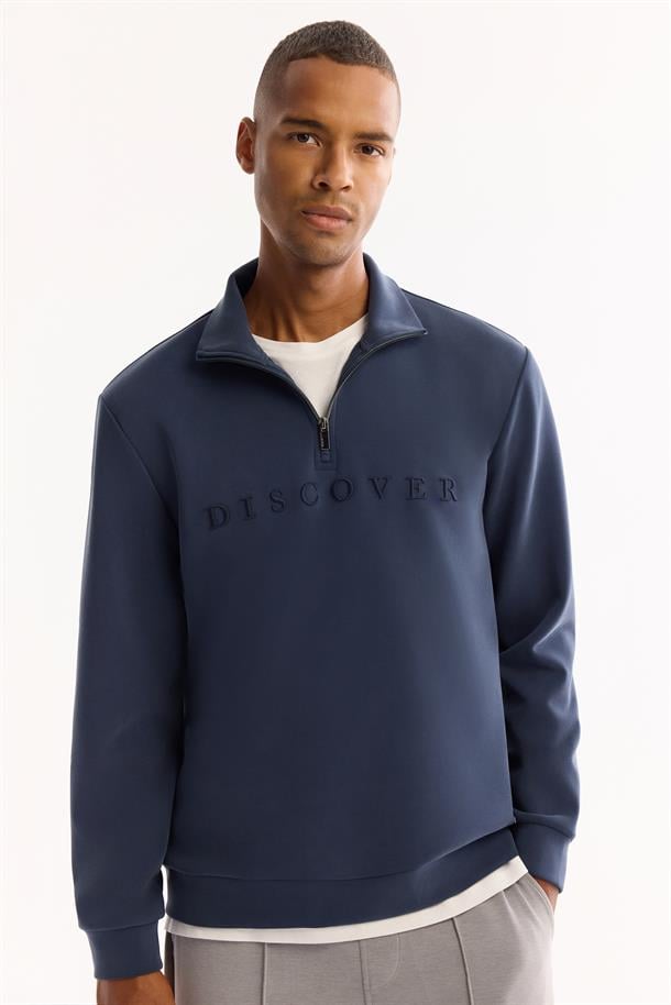 Açık Lacivert Dik Yaka İçi Şardonlu Fermuarlı Soft Touch Baskılı Sweatshirt