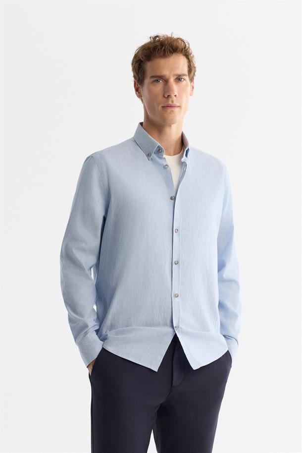 Açık Mavi Düğmeli Yaka %100 Pamuk Gömlek