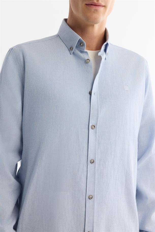 Açık Mavi Düğmeli Yaka %100 Pamuk Gömlek