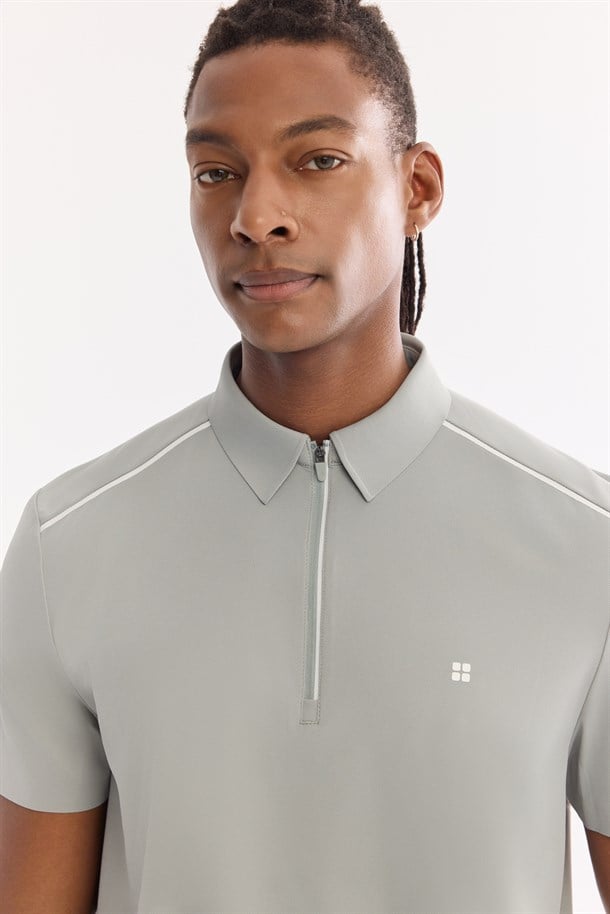 Açık Yeşil Fermuarlı Polo Yaka Kırışmaz Hızlı Kuruyan Teknik Kumaş T-Shirt
