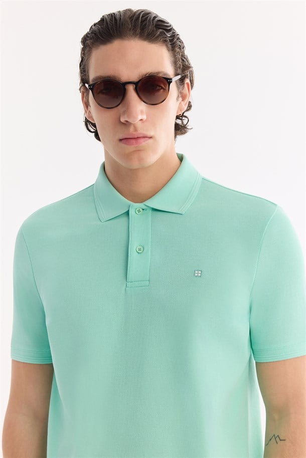 Açık Yeşil Kıvrılmaz Polo Yaka %100 Pamuk Basic T-Shirt