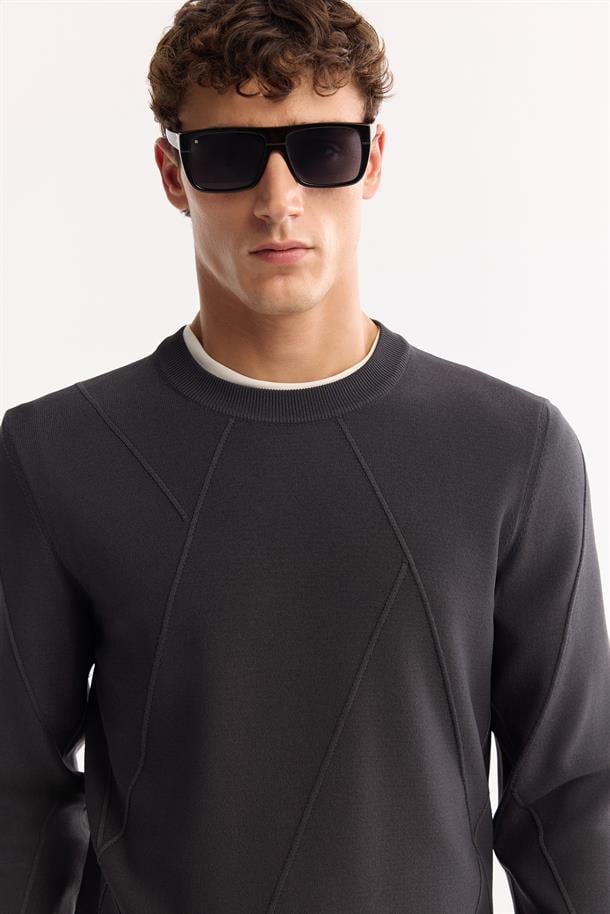 Antrasit Bisiklet Yaka Rayon Tüylenmeyen Dokulu Triko Kazak