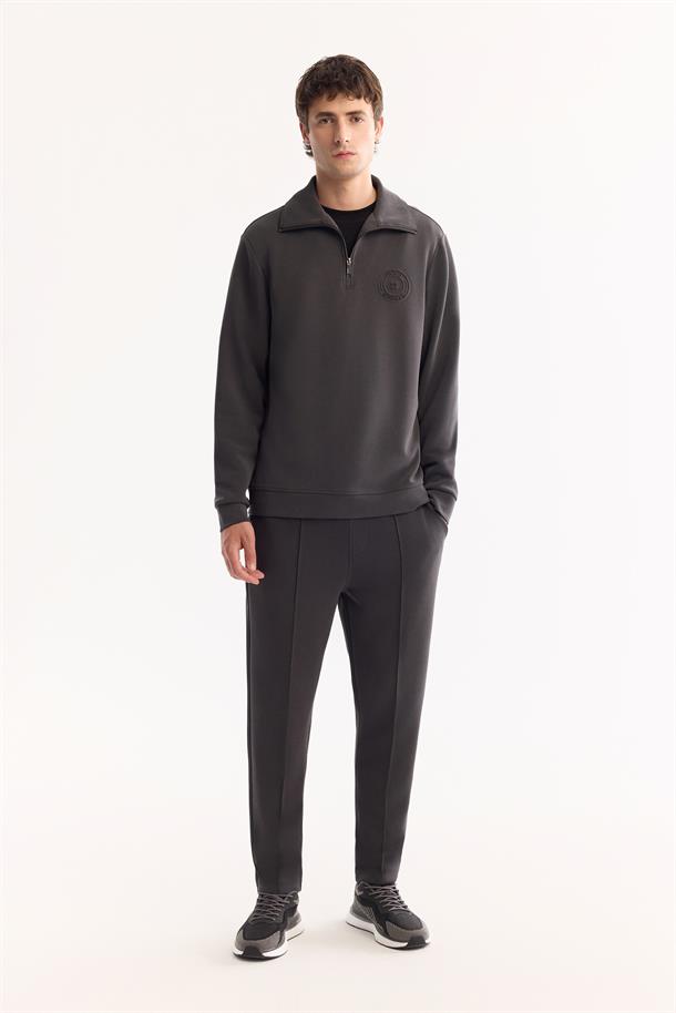 Antrasit Dik Yaka Fermuarlı Soft Touch Baskılı Sweatshirt