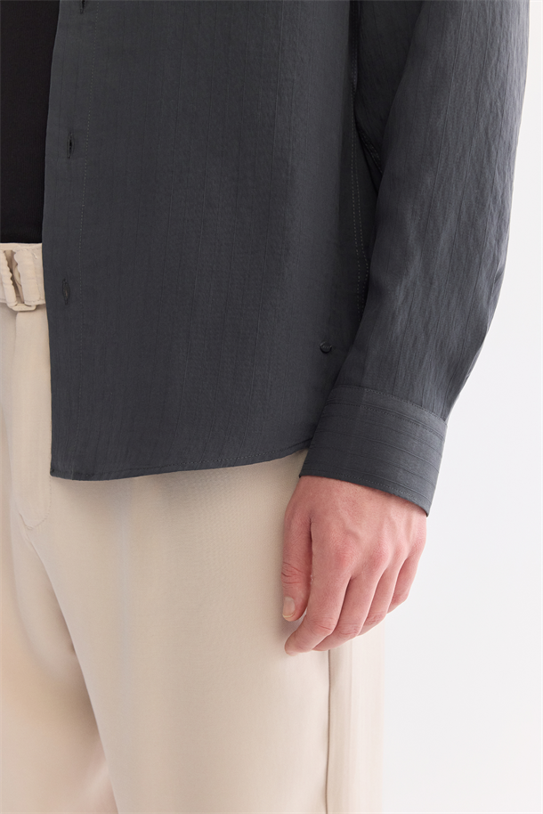 Antrasit Düğmeli Yaka Soft Touch Çizgili Gömlek