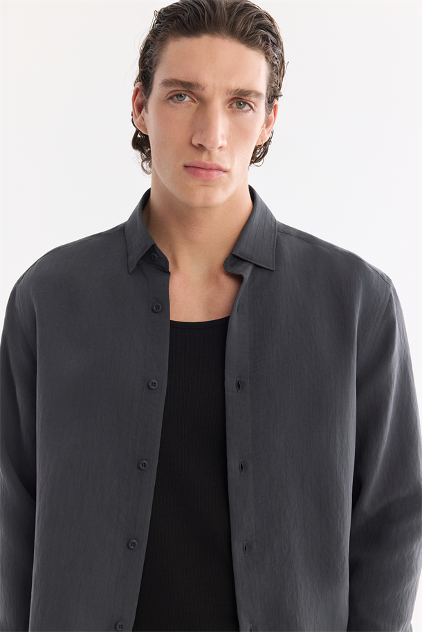 Antrasit Düğmeli Yaka Soft Touch Çizgili Gömlek
