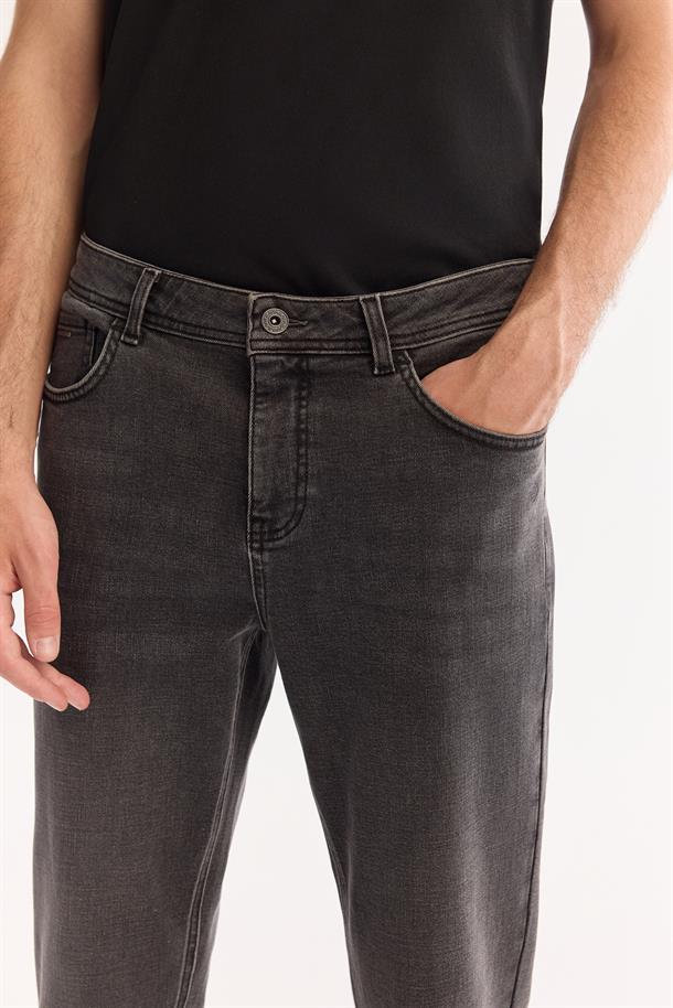 Antrasit Klasik Bel Pamuklu Eskitme Yıkmalı Jean Pantolon