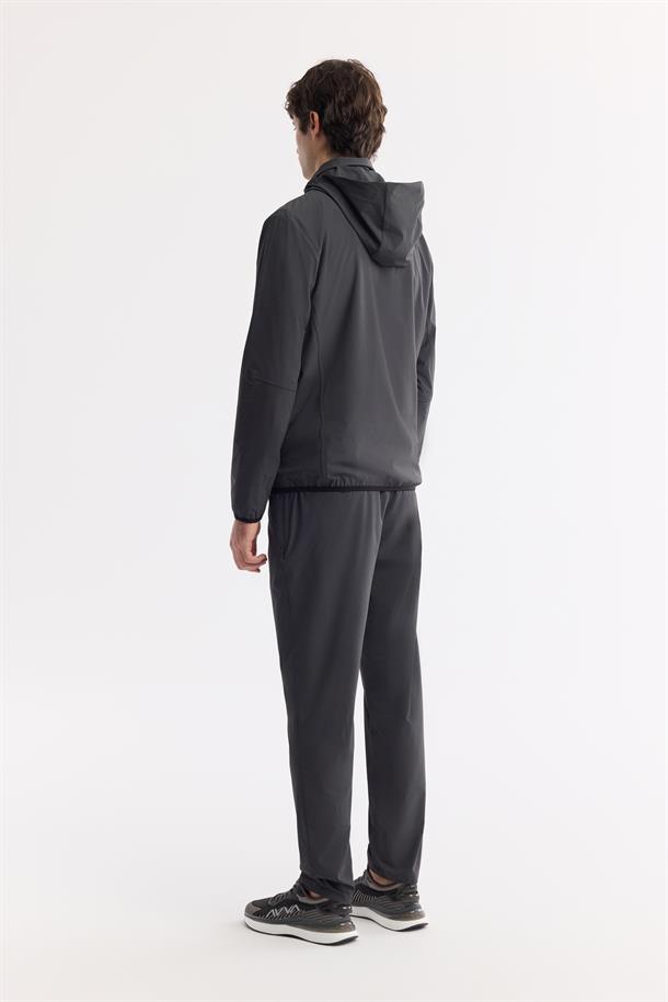 Antrasit Kapüşonlu Yaka Su İtici Bi Stretch Teknik Kumaş Mont