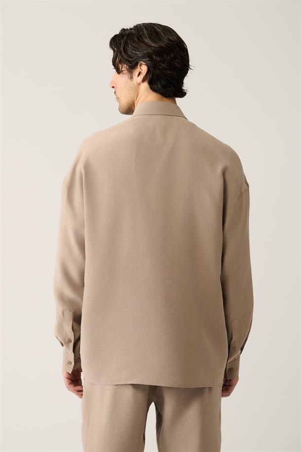 Bej Soft Touch Alttan Britli Yaka Soft Touch Gömlek