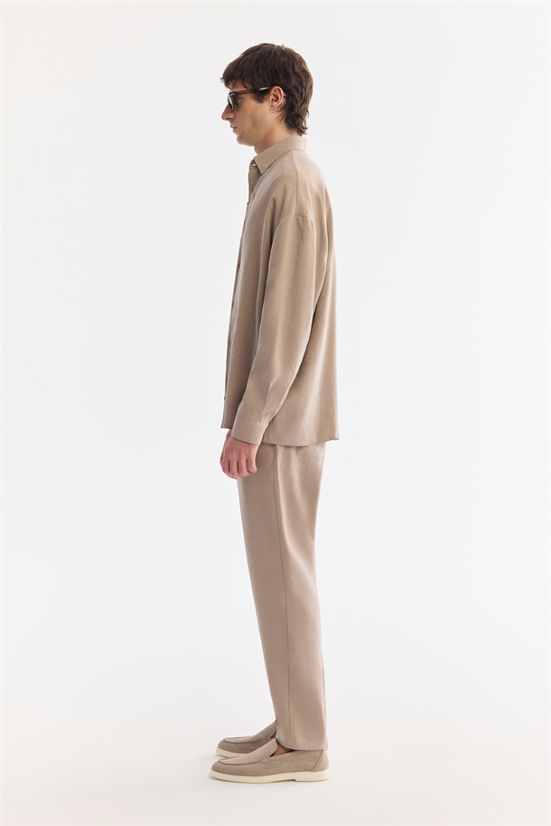 Bej Alttan Britli Yaka Nefes Alan Soft Touch Gömlek