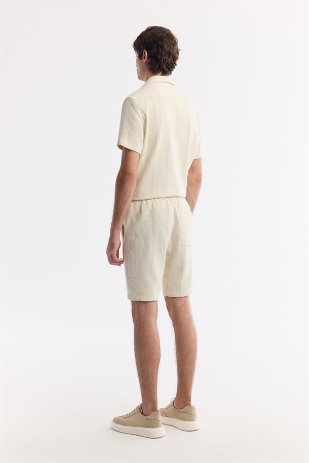 Bej Beli Lastikli Bağcıklı %100 Pamuk Şort