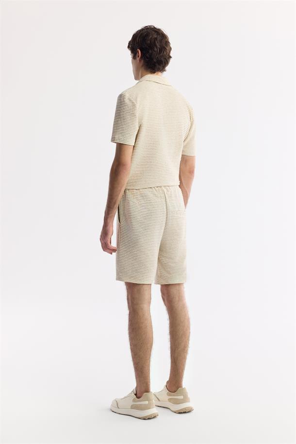 Bej Beli Lastikli Bağcıklı Keten Karışımlı Örme Şort