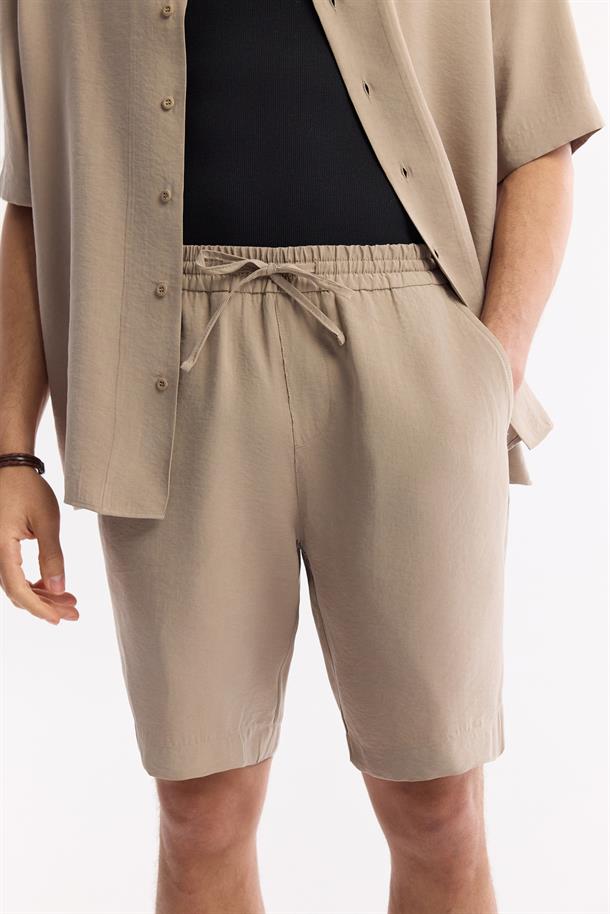 Bej Beli Lastikli Bağcıklı Soft Touch Şort