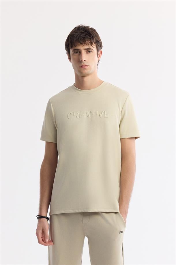 Bej Bisiklet Yaka Baskılı Bi-Stretch İnterlok T-Shirt