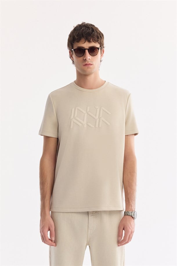Bej Bisiklet Yaka Baskılı İnterlok T-Shirt