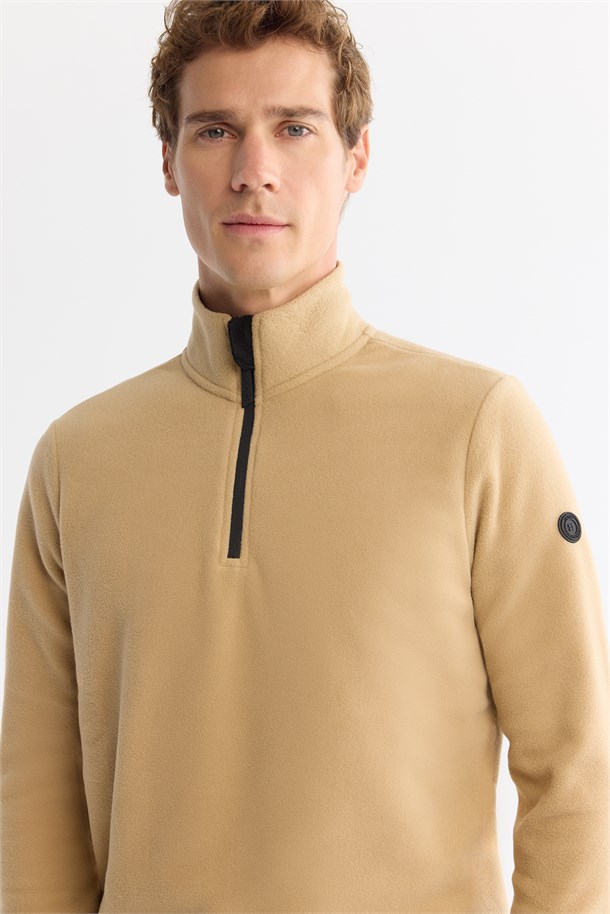 Bej Dik Yaka Fermuarlı Soft Touch Polar Sweatshirt