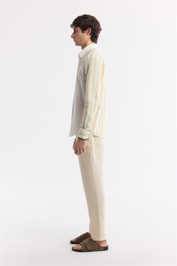 Bej Düğmeli Yaka Çizgili Keten Karışımlı Gömlek