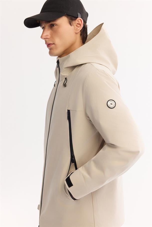 Bej Kapüşonlu Fonksiyonel Çift Kullanımlı Su İtici Rüzgar Geçirmez Mevsimlik Mont
