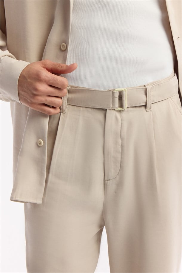 Bej Klasik Bel Toka Detaylı Soft Touch Pantolon