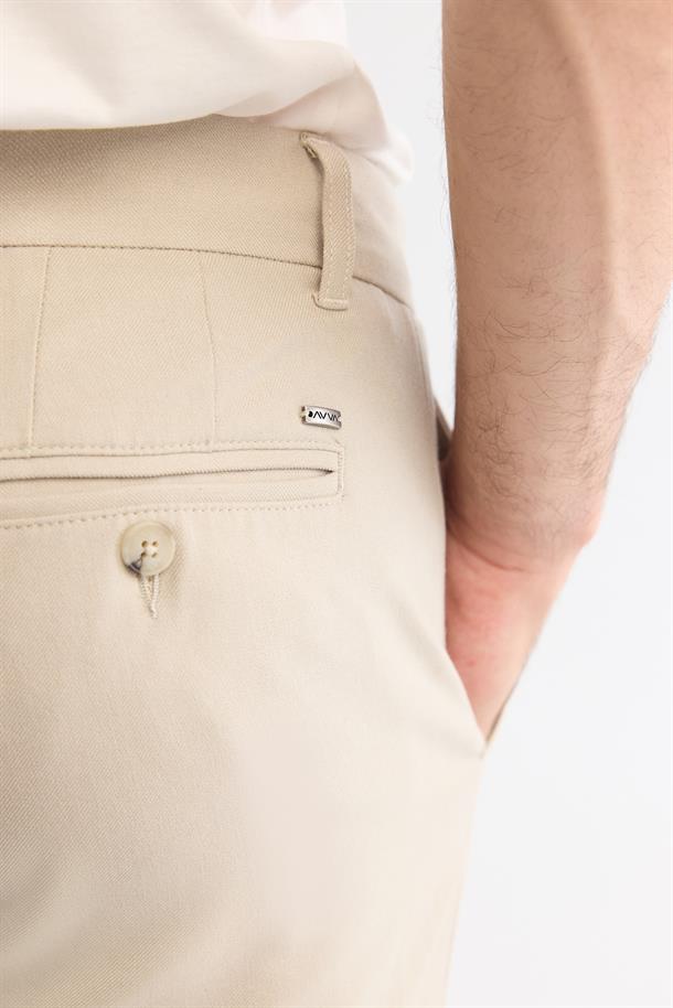 Bej Klasik Bel Kolay Ütülenen Chino Pantolon