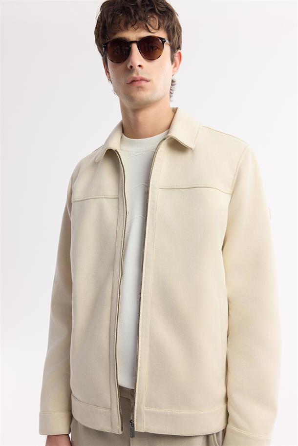 Bej Klasik Yaka Fermuarlı Süet Görünümlü İnce Mont