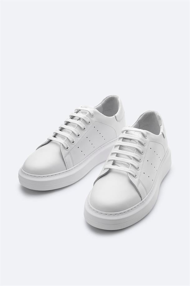 Beyaz %100 Deri Esnek Taban Hafif Casual Ayakkabı 