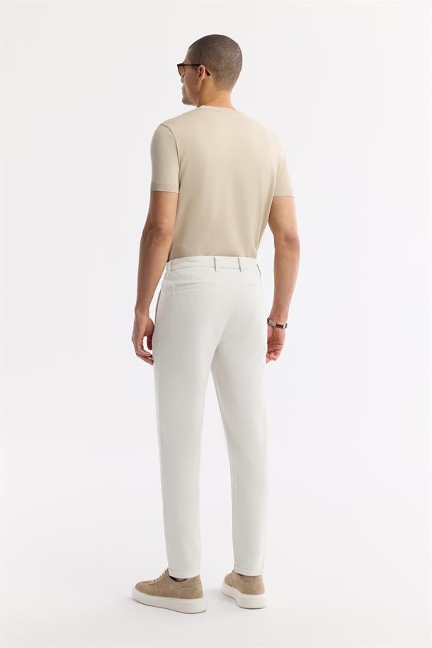 Beyaz Beli Lastikli Bi-Stretch Chino Pantolon