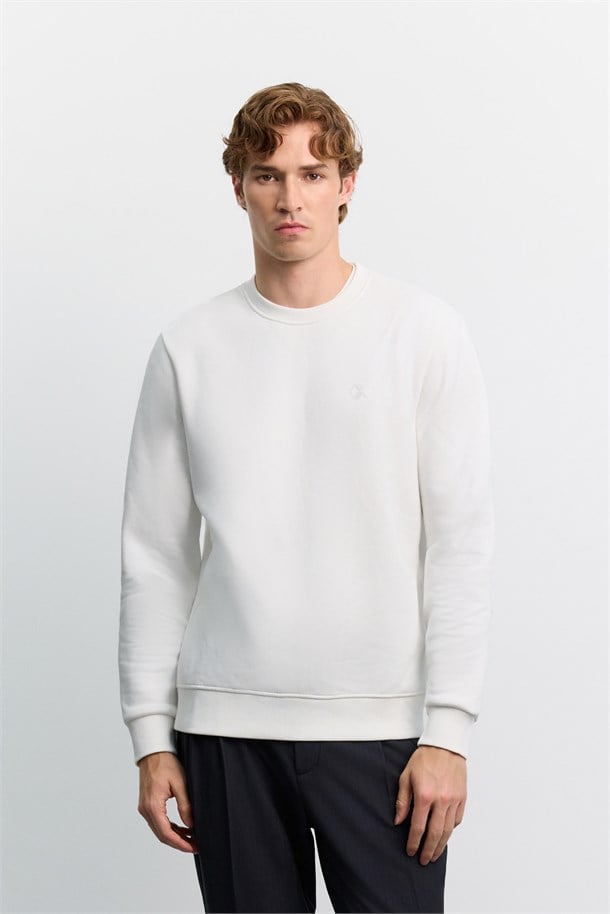 Beyaz Bisiklet Yaka 3 İplik Şardonlu -4 Dereceye Dayanıklı Sweatshirt