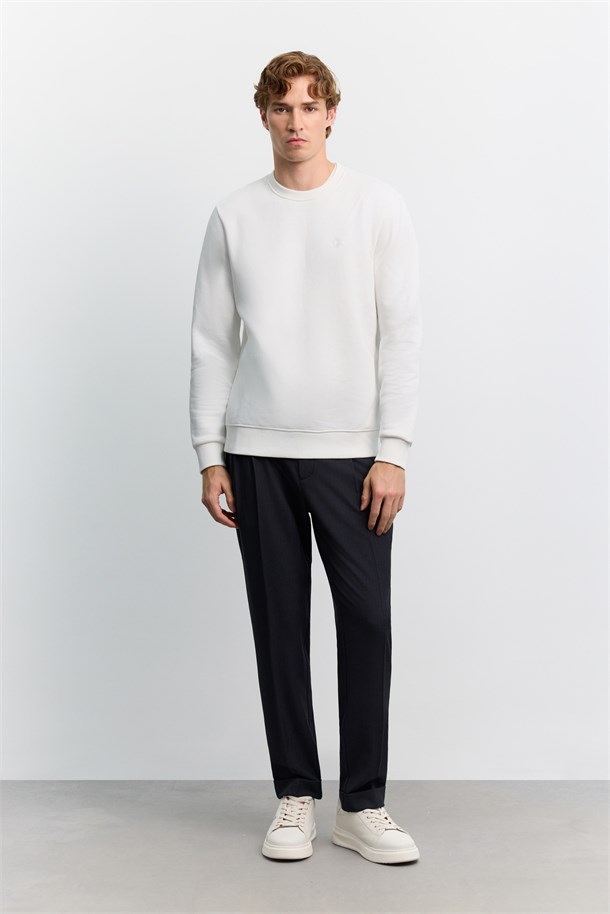 Beyaz Bisiklet Yaka 3 İplik Şardonlu -4 Dereceye Dayanıklı Sweatshirt