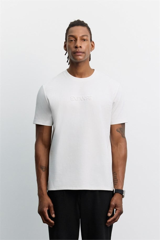 Beyaz Bisiklet Yaka Pamuklu Kolay Ütülenen T-Shirt