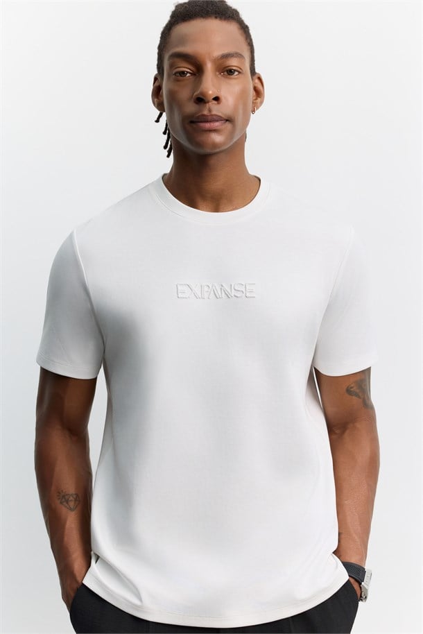 Beyaz Bisiklet Yaka Pamuklu Kolay Ütülenen T-Shirt