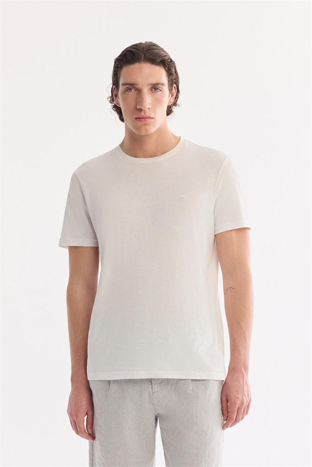 Beyaz Bisiklet Yaka Soft Touch Basic T-Shirt