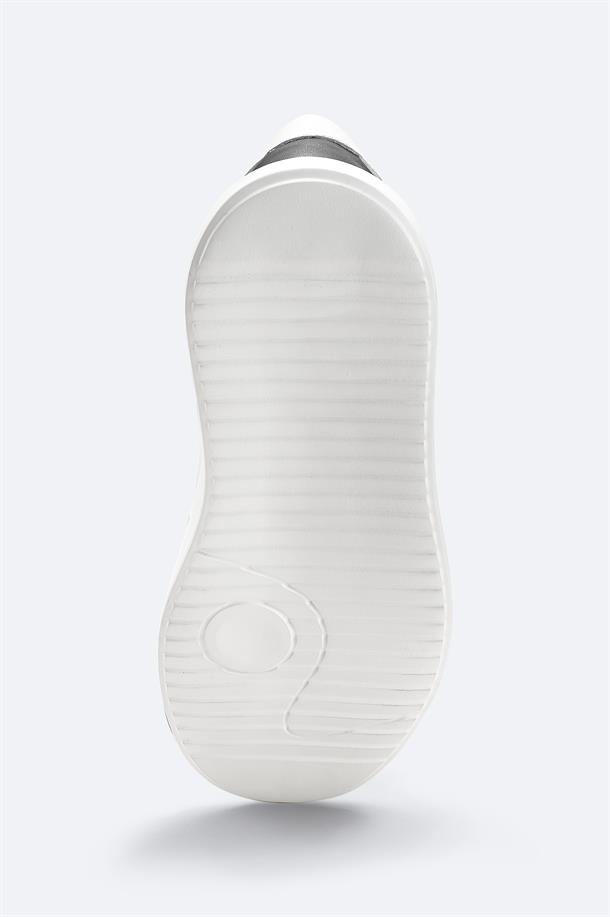 Beyaz %100 Deri Esnek Taban Hafif Casual Ayakkabı