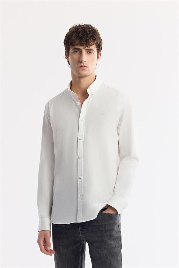 Beyaz Düğmeli Yaka Hediye Kutulu %100 Pamuk Basic Gömlek