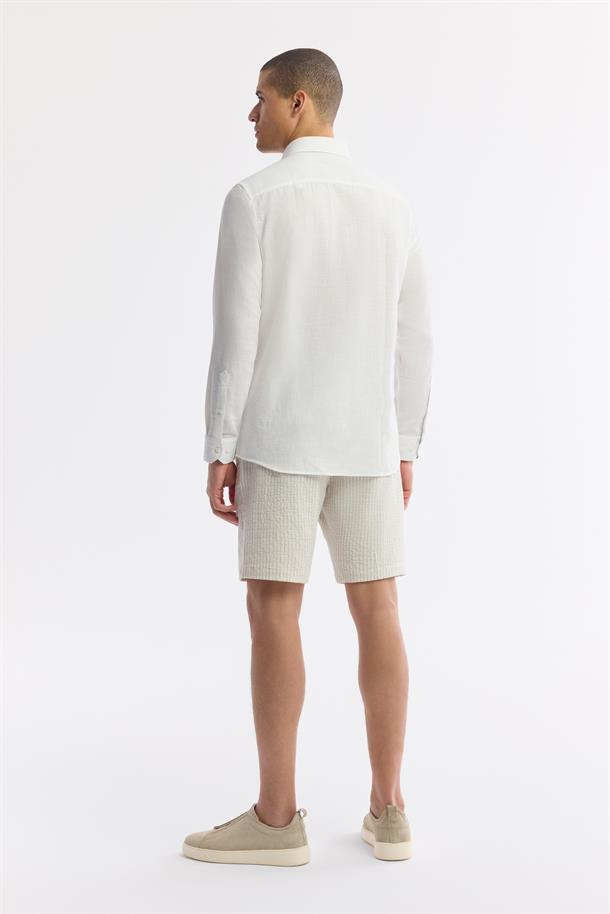Beyaz Düğmeli Yaka Pamuklu Kolay Ütülenen Gömlek