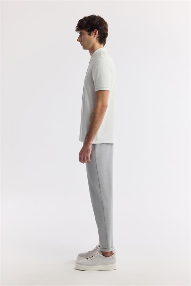 Beyaz Polo Yaka Jakarlı Elastan T-Shirt