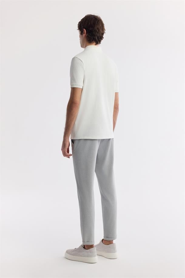 Beyaz Polo Yaka Jakarlı Elastan T-Shirt