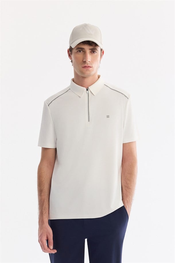 Beyaz Fermuarlı  Polo Yaka Teknik Kumaş T-Shirt