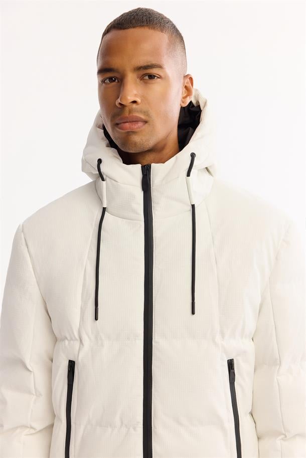 White Hooded Water Repellent Puffer Jacket Resistant to -7°C
