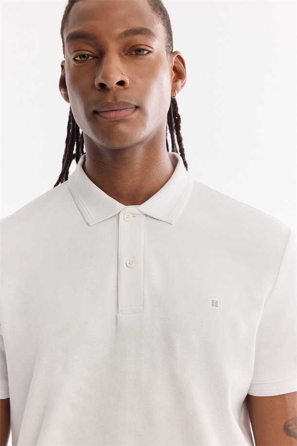 Beyaz Kıvrılmaz Polo Yaka %100 Pamuk Basic T-Shirt