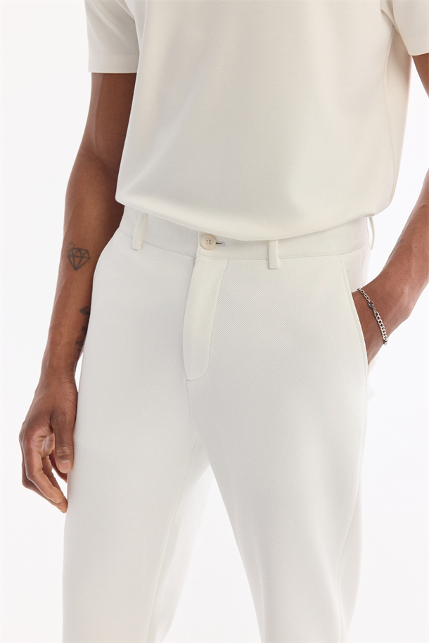Beyaz Klasik Bel Pamuklu Elastan Chino Pantolon