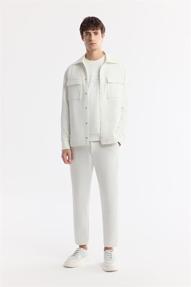 Beyaz Klasik Yaka Pamuklu Jersey Gömlek Ceket